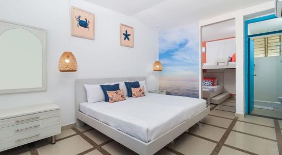 Double room with interior view