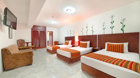 TRIPLE ROOM