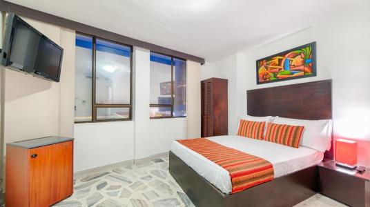 MASTER ROOM