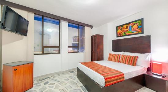 MASTER ROOM
