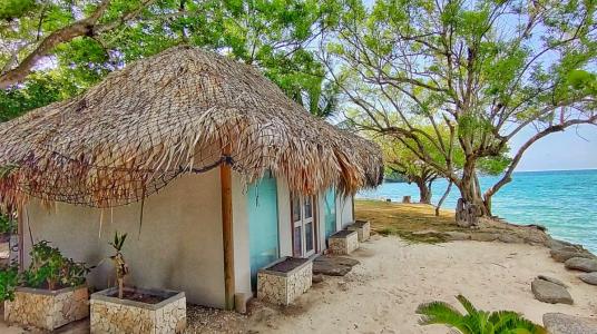 Cabaña con vista al mar