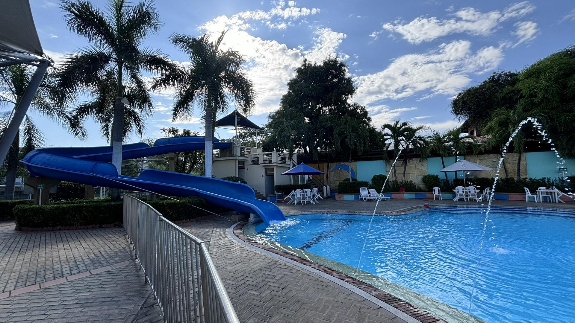 Day Pass - Hotel Los Puentes Comfacundi