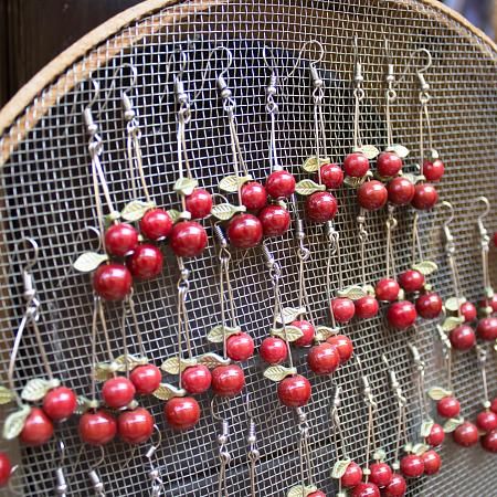 Ceramics and crafts market